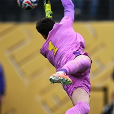 爱游戏官方入口-小组赛战绩不佳，多特蒙德欲重整旗鼓()